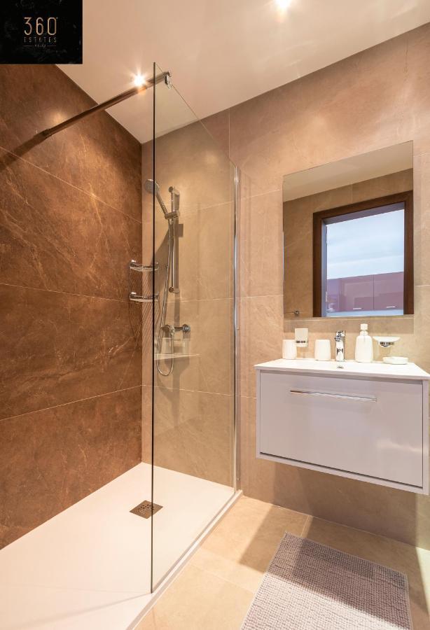 High-End Central Apt With Comfy Bed & Super Wifi By 360 Estates San Ġwann エクステリア 写真